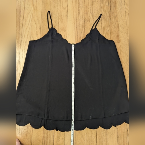 Scallop edge adjustable strap tank top 1x plus size - Picture 4 of 7